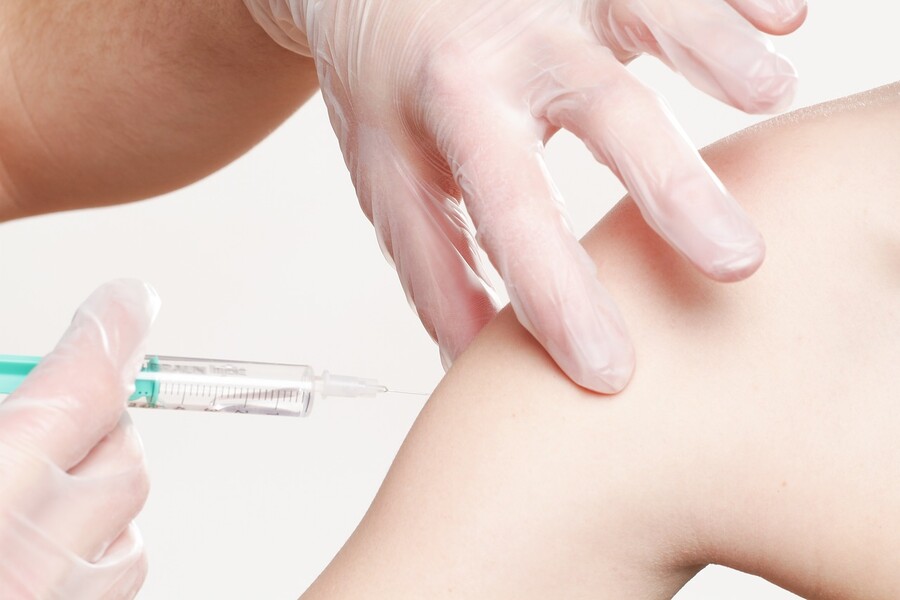 В феврале станут известны данные об эффективности новой вакцины от коронавируса «Бетувакс»