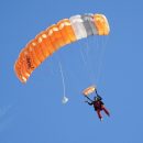 В марте амурские подростки смогут начать обучение прыжкам с парашютом бесплатно