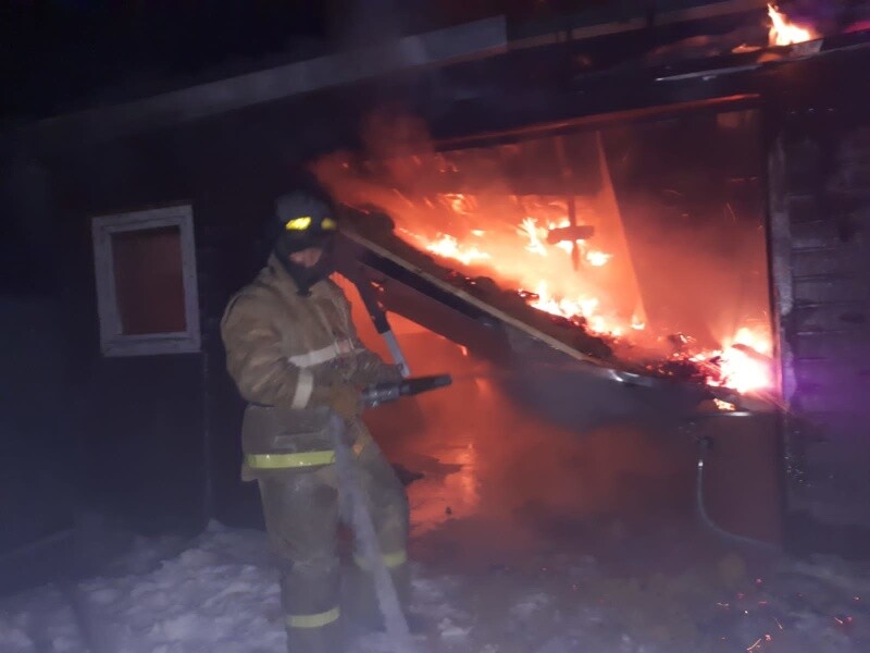 На территории Амурской области в новогоднюю ночь в двух пожарах пострадали люди